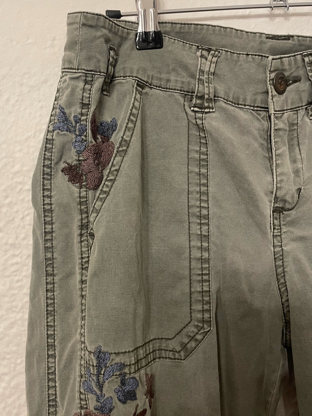 Sundance Embroidered Cargo Pants, Sz 4, Boho Western Cottagecore